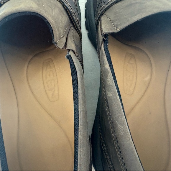 KEEN Kaci Dark Esrth  Slip-On Loafer size 11 NIB non marking soles - Picture 5 of 8